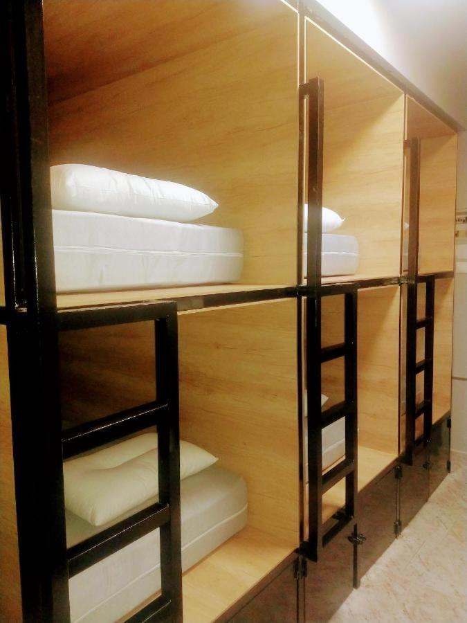 Hippie City Hostel Chania  Bagian luar foto