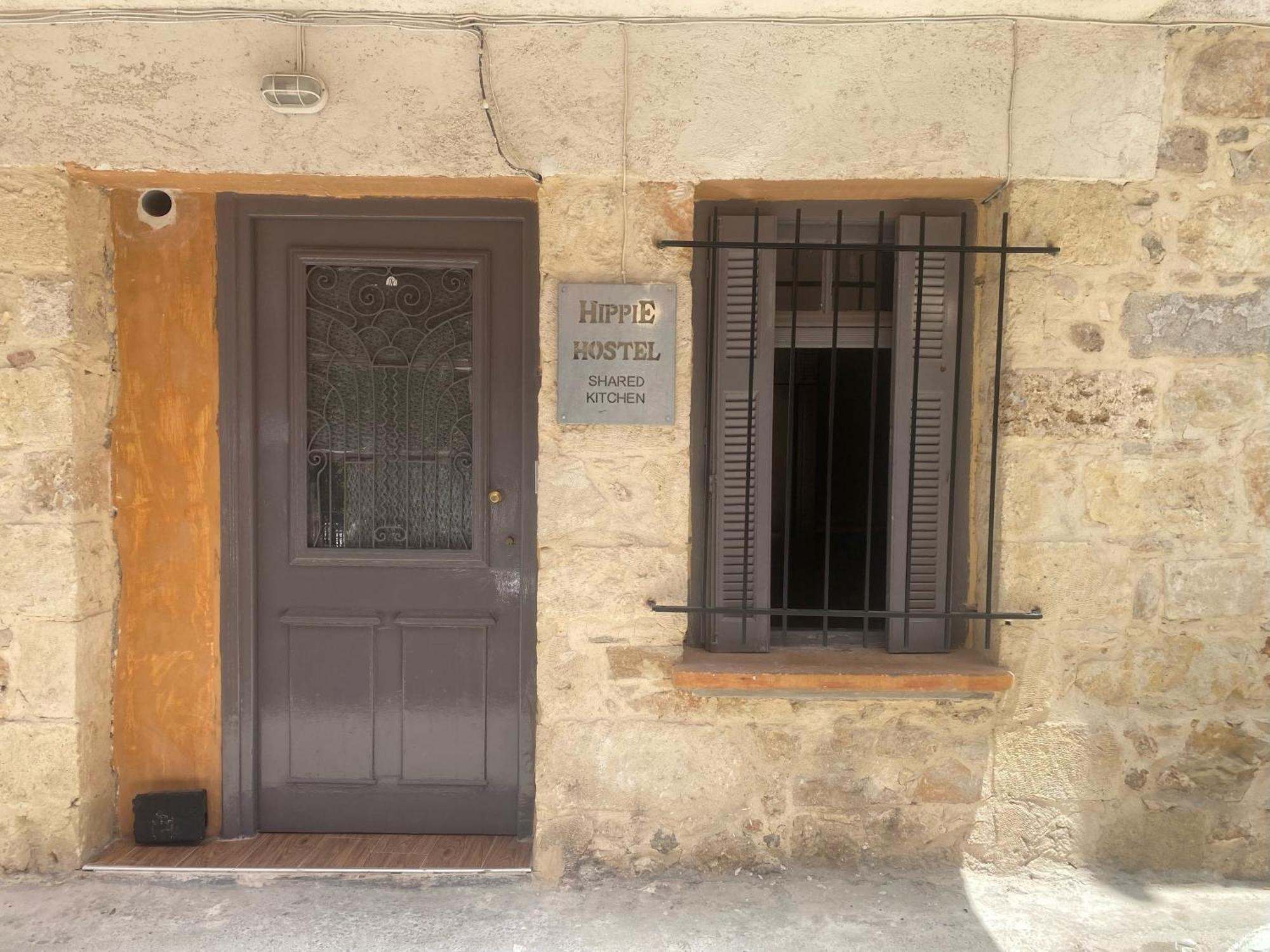 Hippie City Hostel Chania  Bagian luar foto
